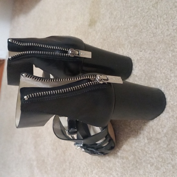 MK block heels - Picture 8 of 15